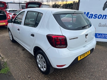 Used Dacia Sandero 2018 for sale - 77237544: Photo