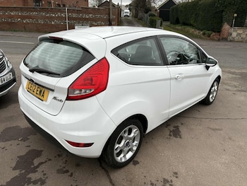Used Ford Fiesta 2012 for sale - 77368006: Photo