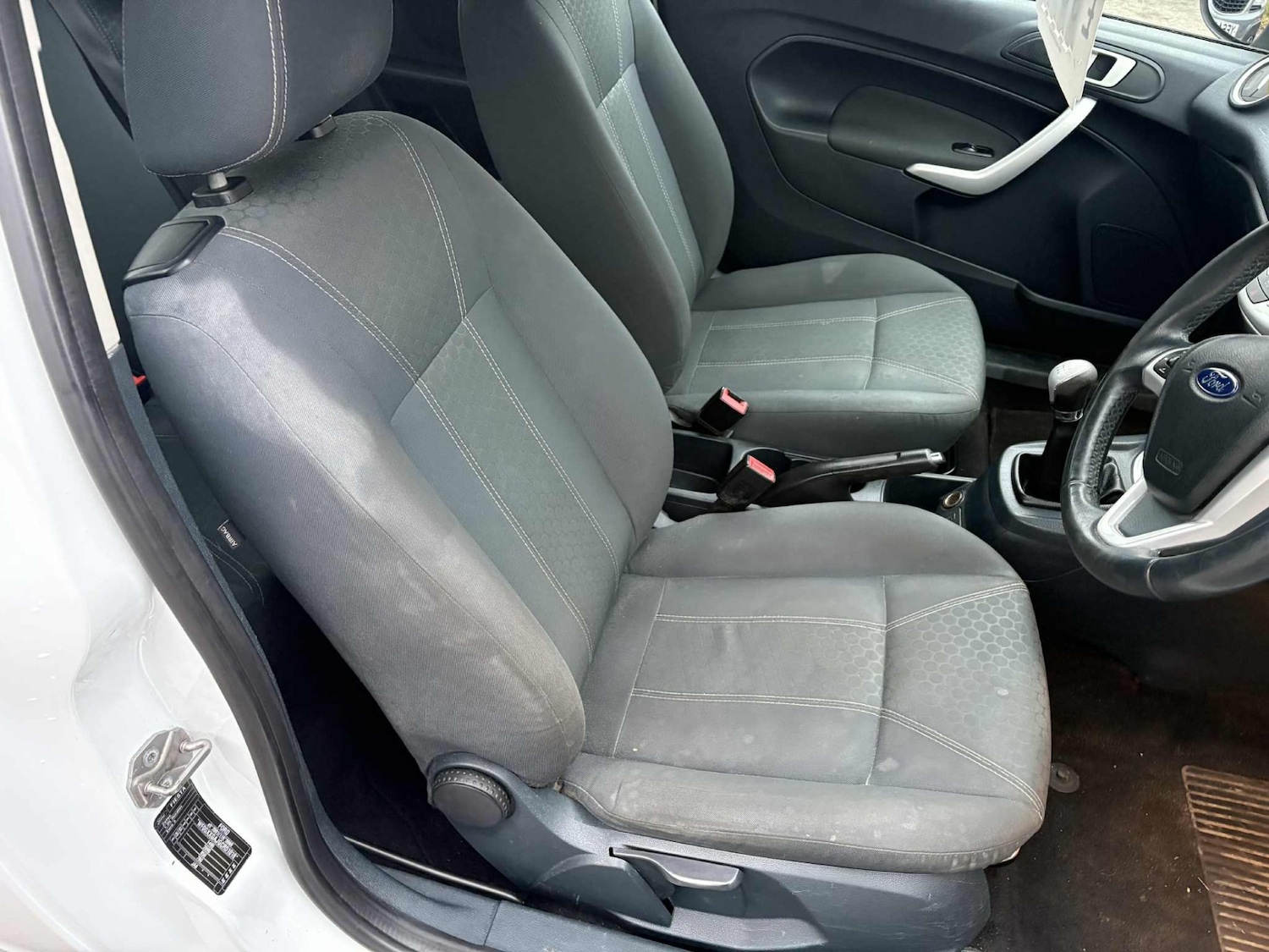 Used Ford Fiesta 2012 for sale - 77368006: Photo 9