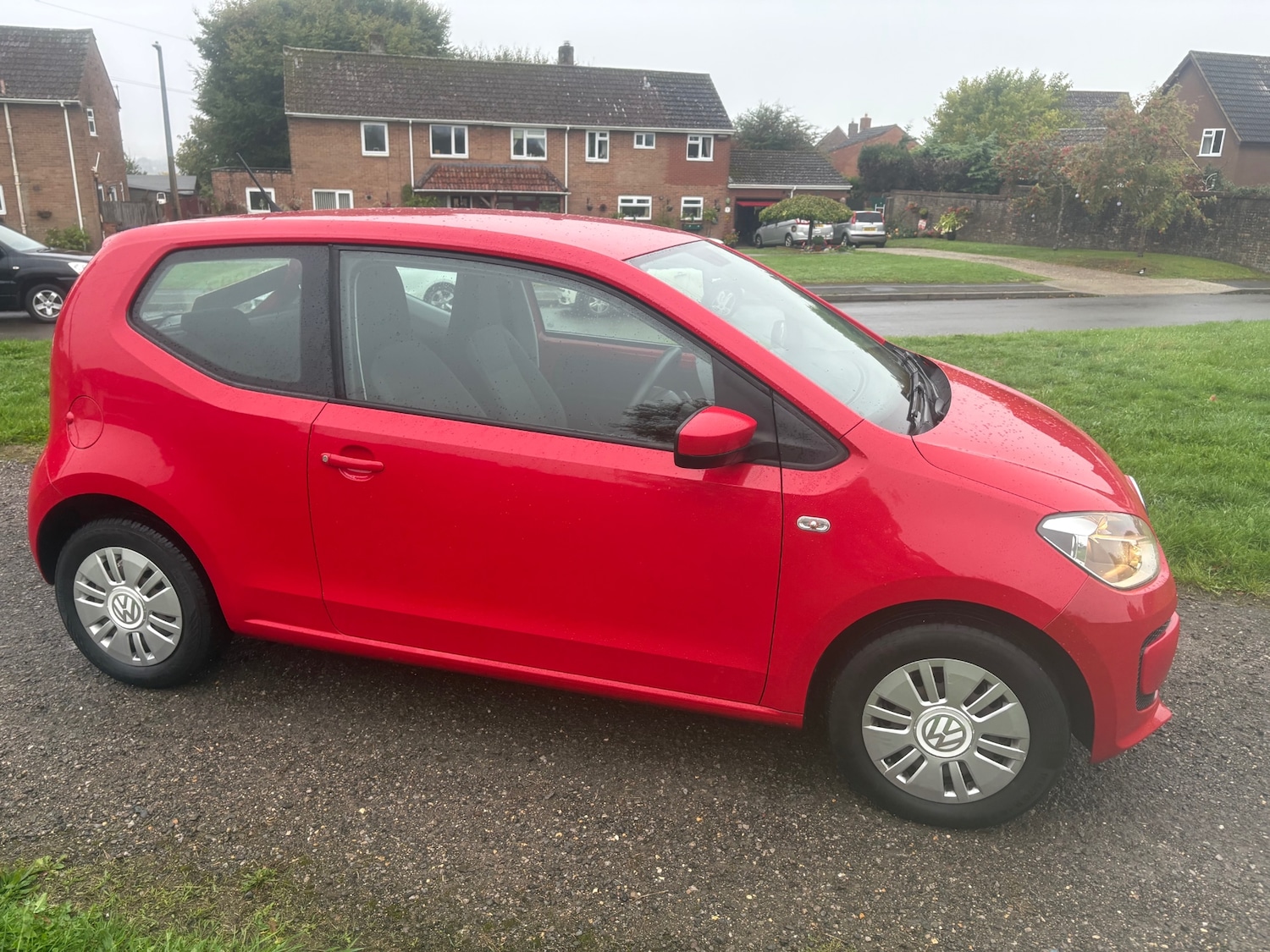 Used Volkswagen up! 2015 for sale - 76148530: Photo 4