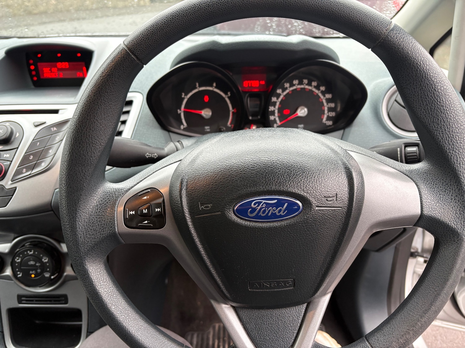 Used Ford Fiesta 2011 for sale - 77240730: Photo 17