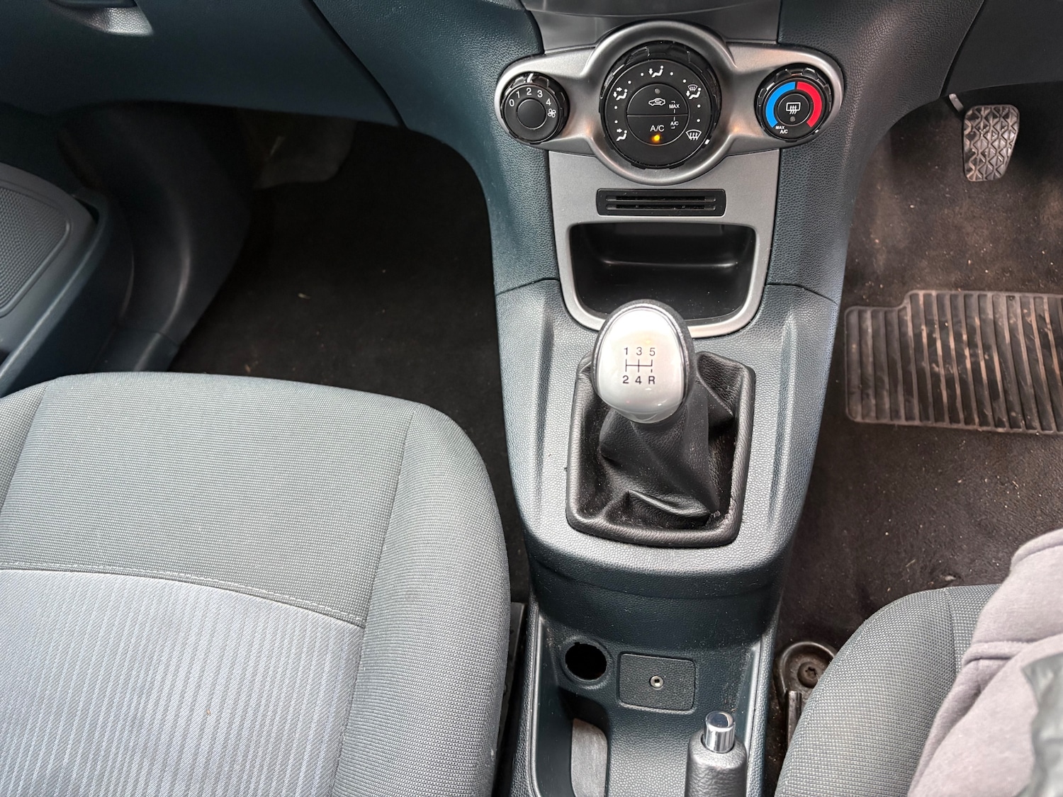 Used Ford Fiesta 2011 for sale - 77240730: Photo 19