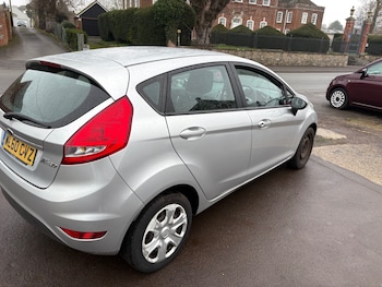 Used Ford Fiesta 2011 for sale - 77240730: Photo