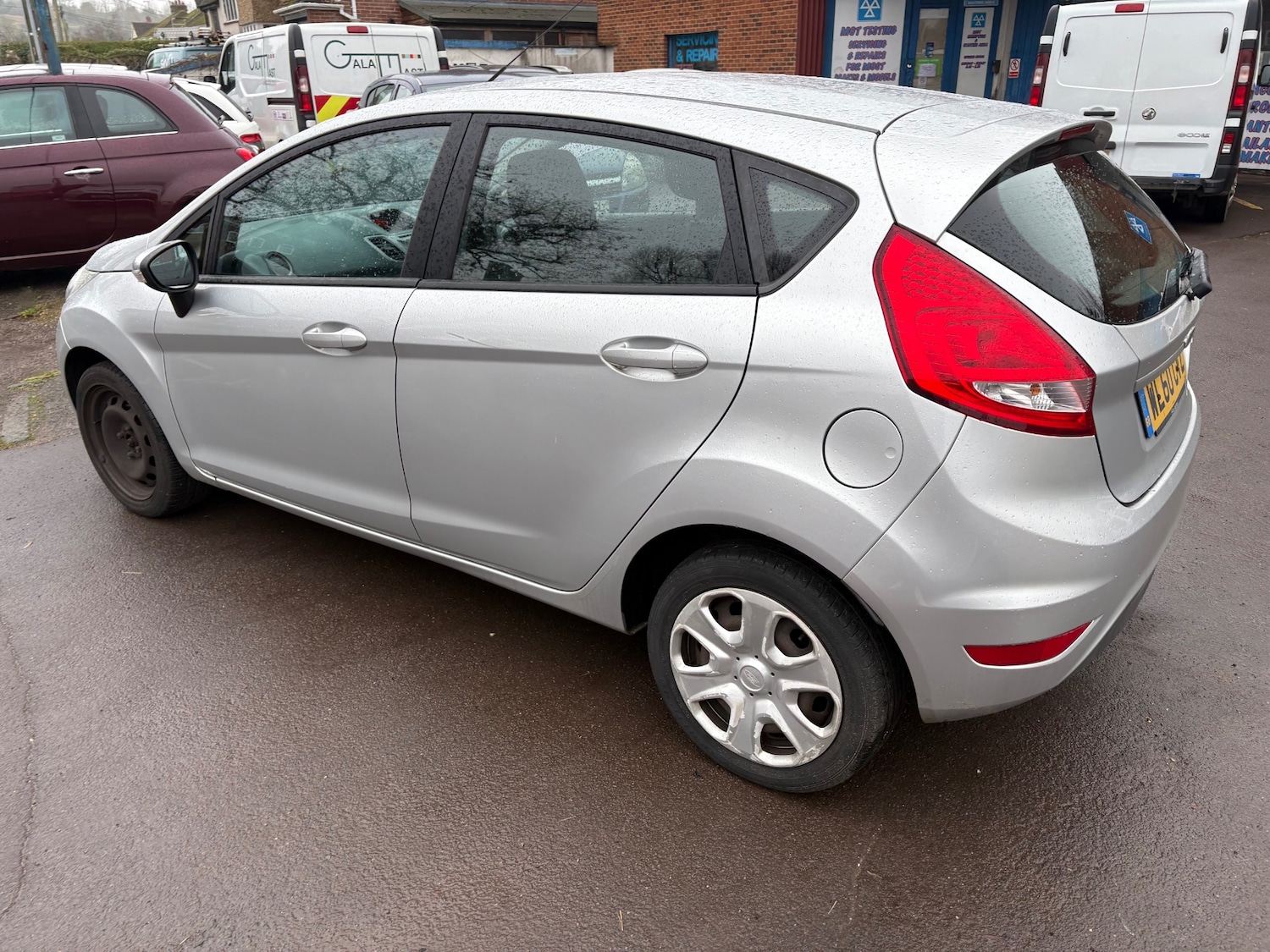 Used Ford Fiesta 2011 for sale - 77240730: Photo 6