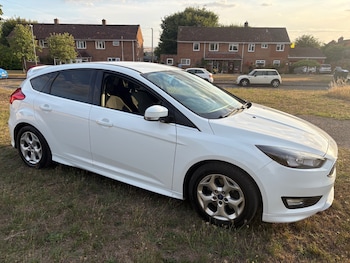 Used Ford Focus 2015 for sale - 75640944: Photo