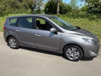 Used Renault Grand Scenic 2011 for sale - 74550100: Photo