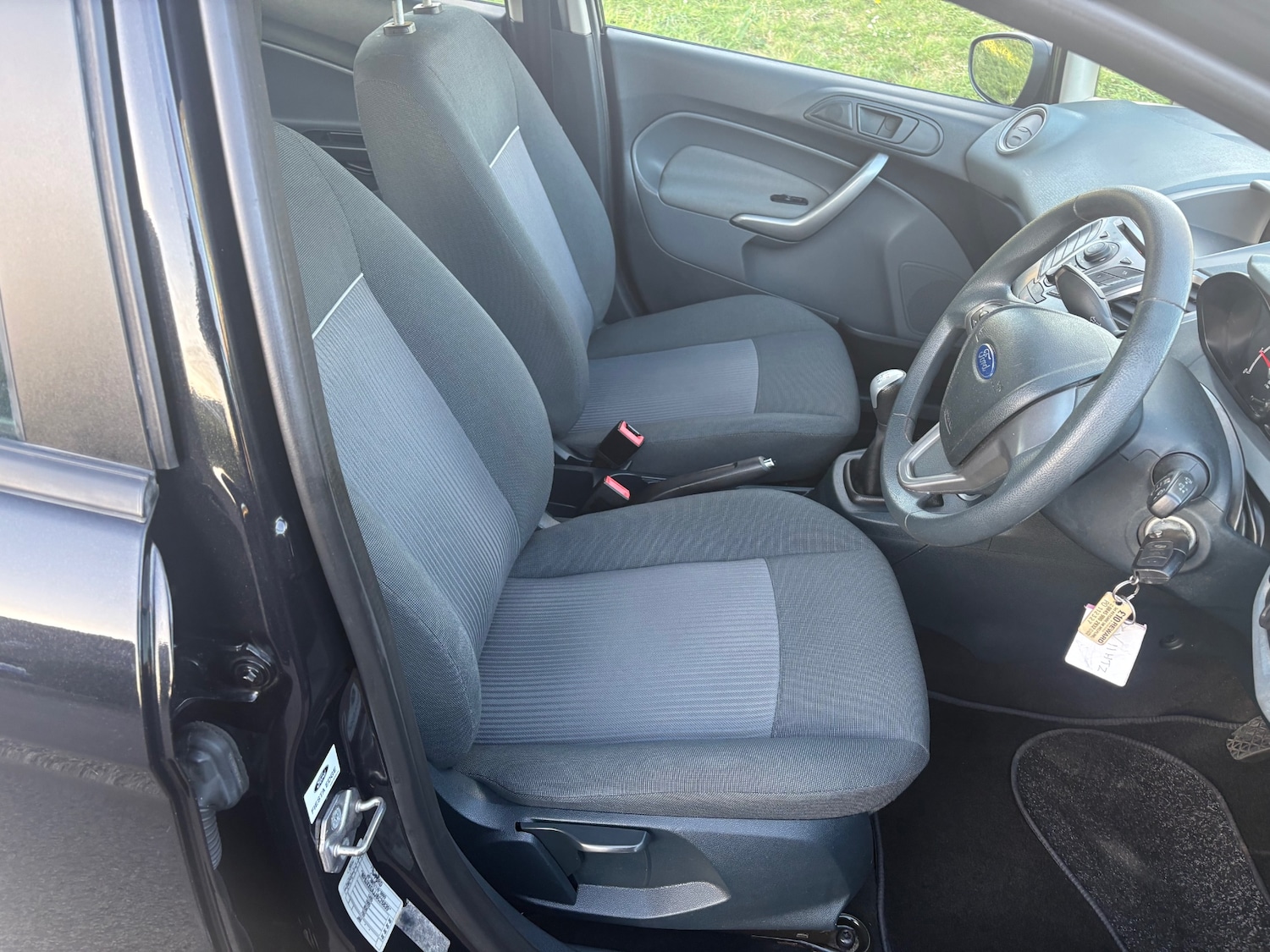 Used Ford Fiesta 2011 for sale - 78084648: Photo 11