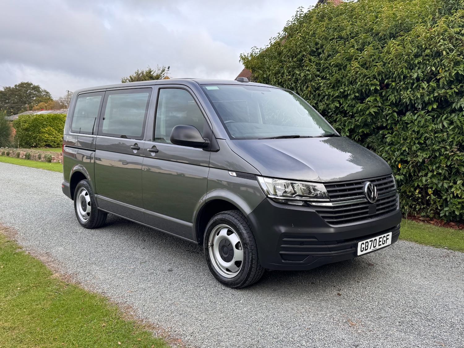 Used Volkswagen Transporter Shuttle 2020 for sale - 76262944: Photo 1