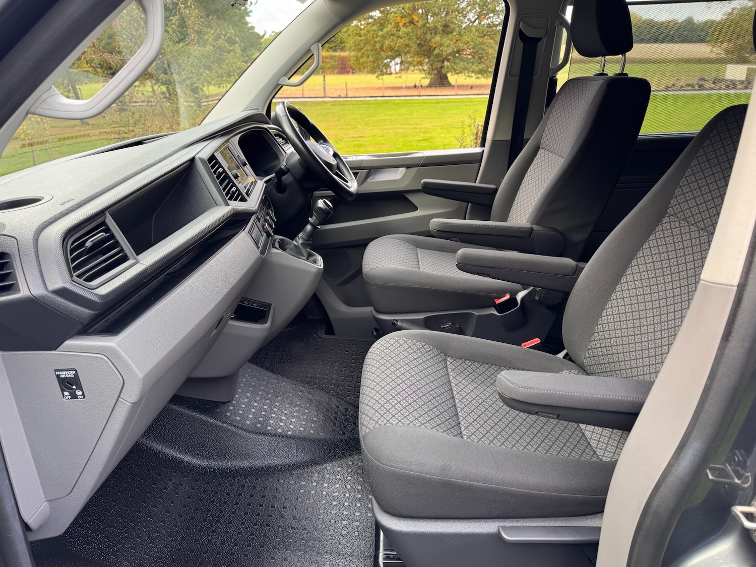 Used Volkswagen Transporter Shuttle 2020 for sale - 76262944: Photo 11