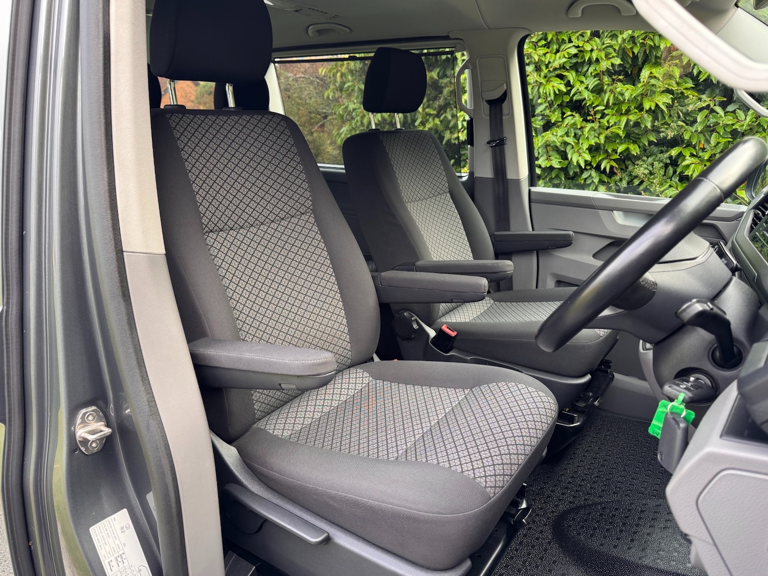 Used Volkswagen Transporter Shuttle 2020 for sale - 76262944: Photo 9