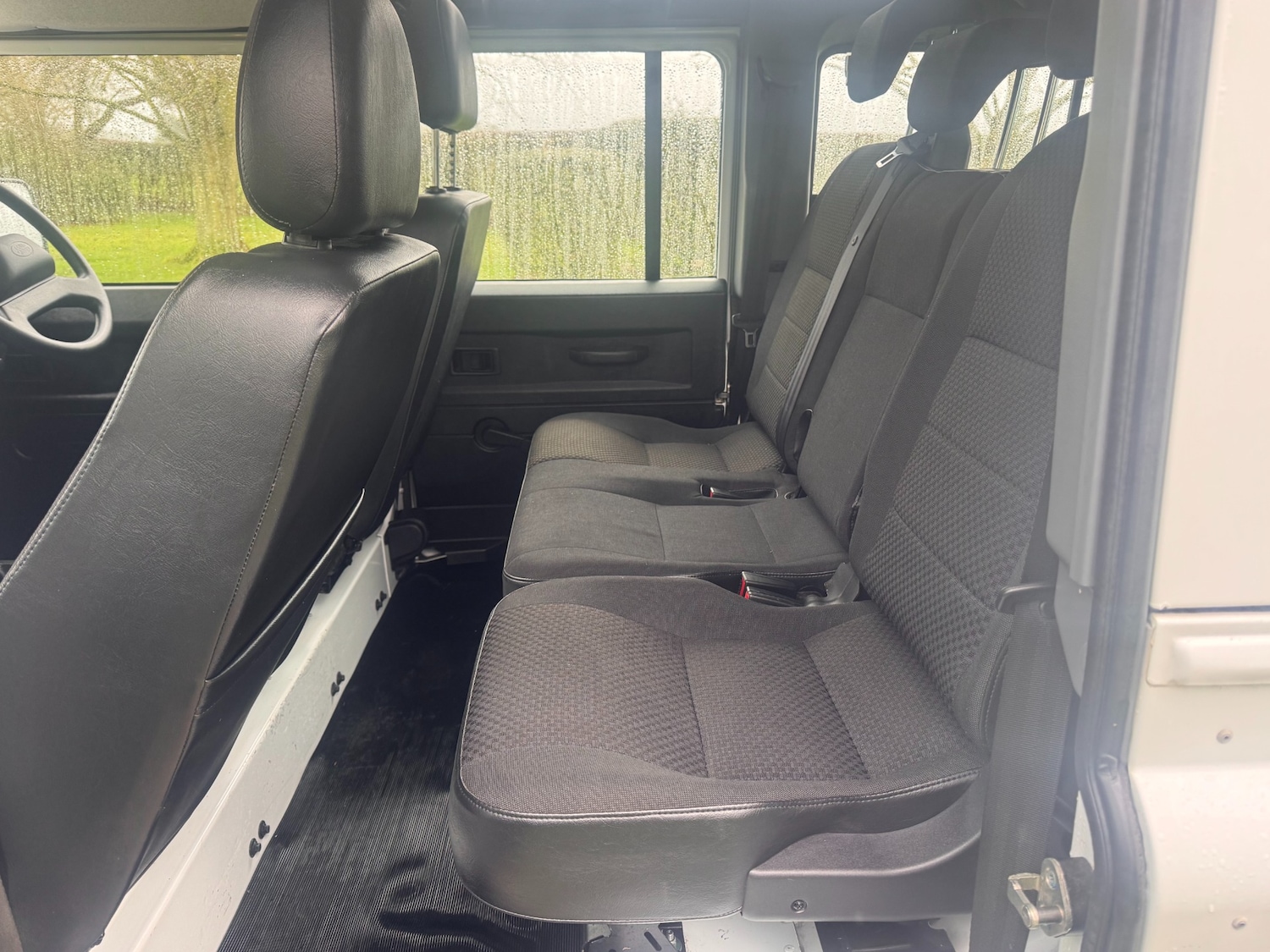 Used Land Rover Defender 2014 for sale - 77544961: Photo 15