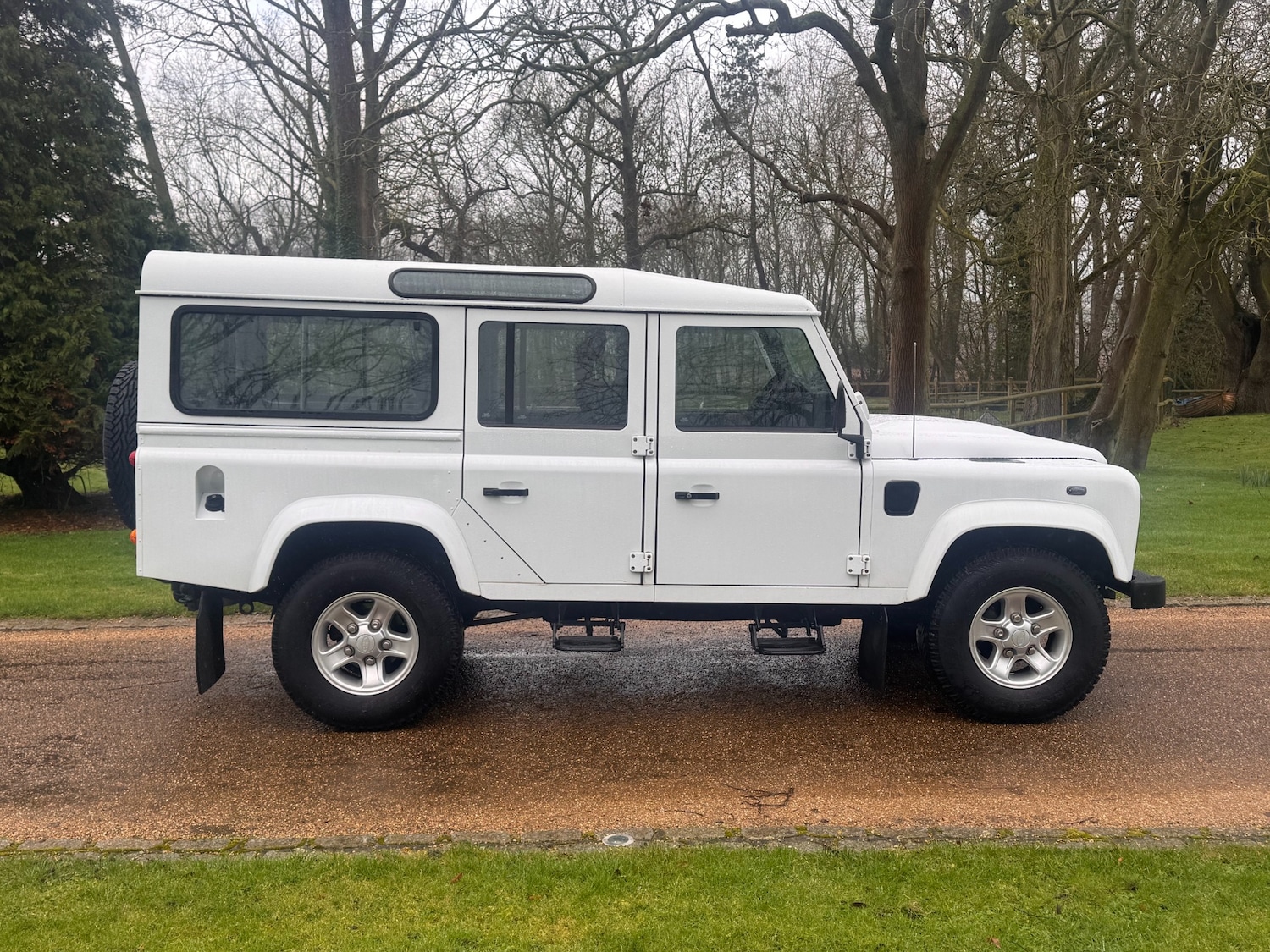 Used Land Rover Defender 2014 for sale - 77544961: Photo 5