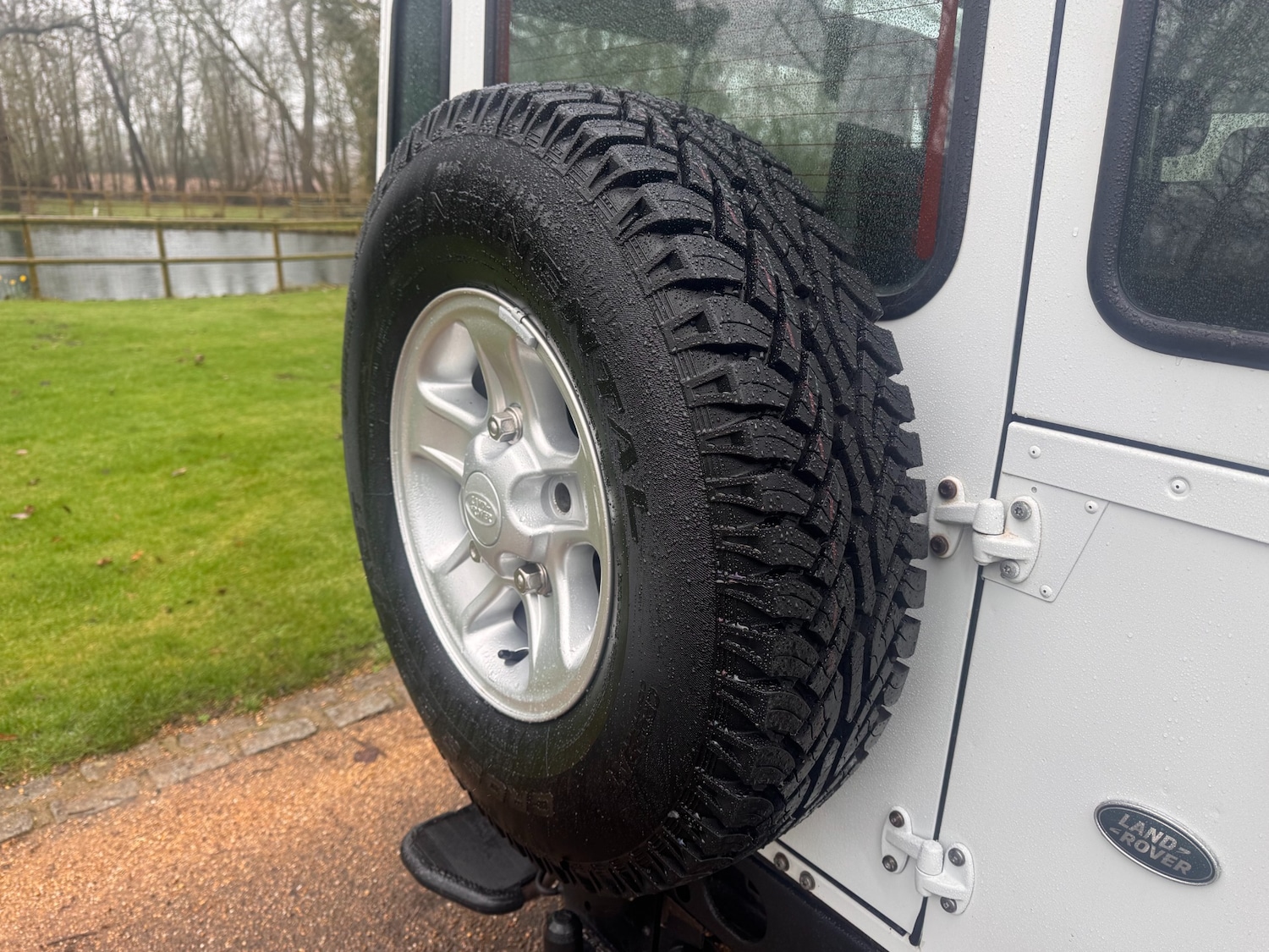 Used Land Rover Defender 2014 for sale - 77544961: Photo 9