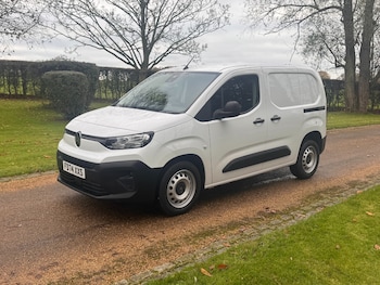 Used Citroen Berlingo 2024 for sale - 77100593: Photo