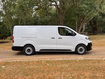 Used Vauxhall Vivaro 2024 for sale - 79327219: Photo