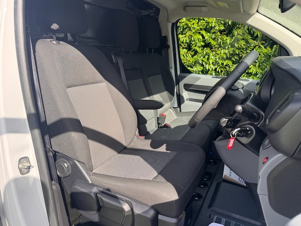 Used Citroen Dispatch 2023 for sale - 76225152: Photo 9