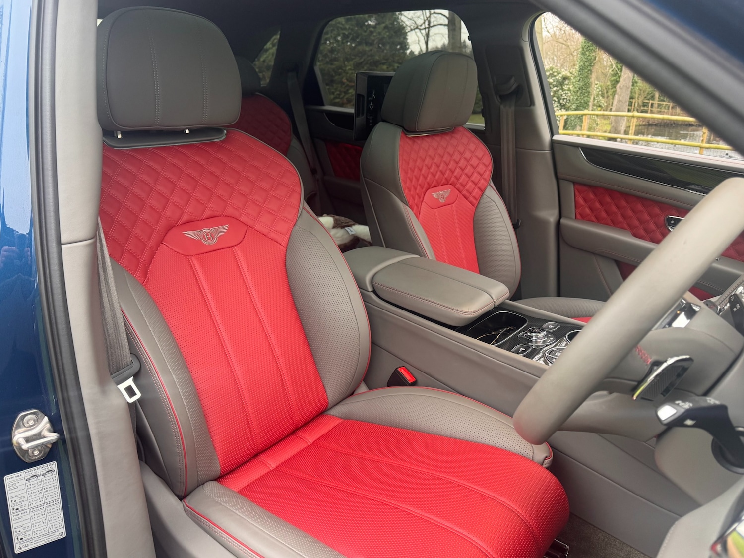 Used Bentley Bentayga 2022 for sale - 77323390: Photo 9