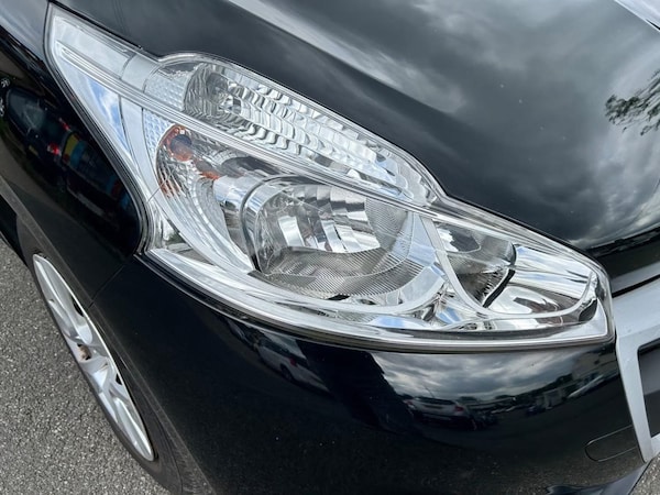Used Peugeot 208 2015 for sale - 73908357: Photo 3