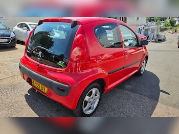 Used Peugeot 107 2009 for sale - 76187015: Photo 2