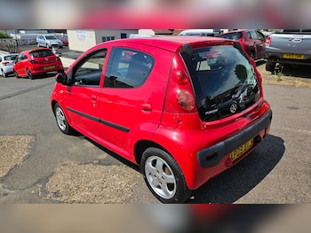 Used Peugeot 107 2009 for sale - 76187015: Photo 3