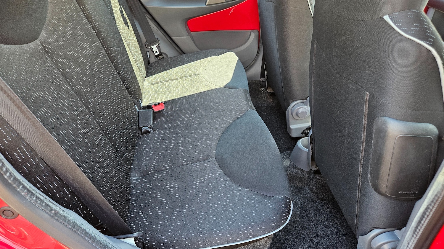 Used Peugeot 107 2009 for sale - 76187015: Photo 8