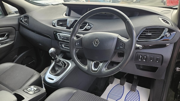 Used Renault Grand Scenic 2013 for sale - 76128032: Photo 24