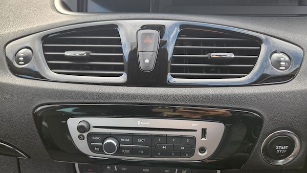 Used Renault Grand Scenic 2013 for sale - 76128032: Photo 27