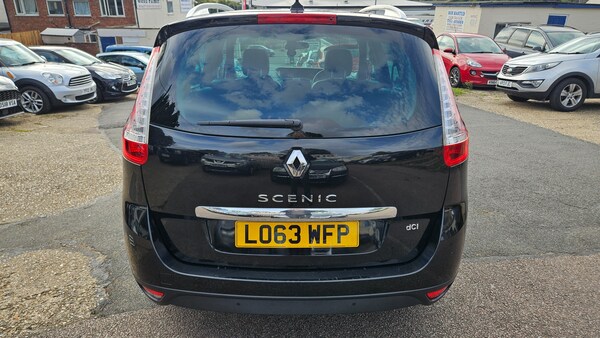 Used Renault Grand Scenic 2013 for sale - 76128032: Photo 4