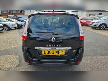 Used Renault Grand Scenic 2013 for sale - 76128032: Photo 4