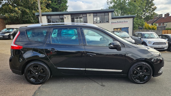 Used Renault Grand Scenic 2013 for sale - 76128032: Photo 6