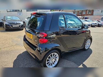 Used smart fortwo 2011 for sale - 75550031: Photo