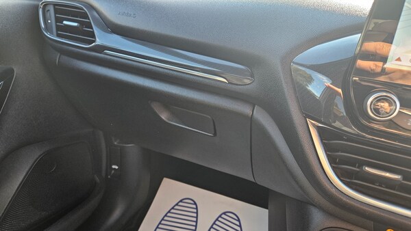 Used Ford Fiesta 2018 for sale - 76102038: Photo 28