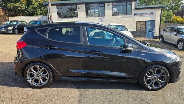 Used Ford Fiesta 2018 for sale - 76102038: Photo 6
