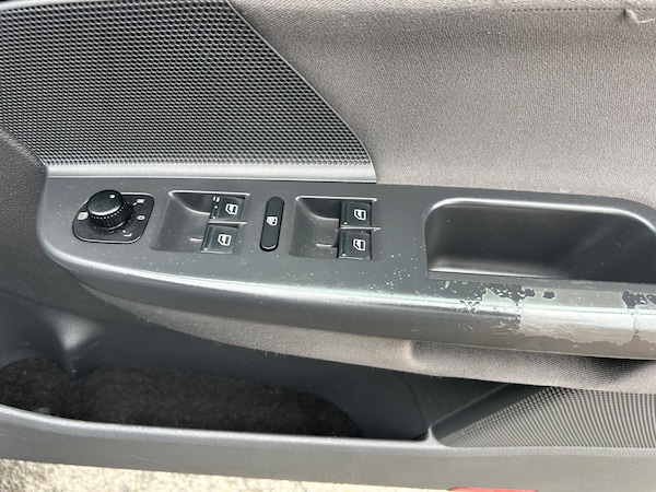 Used Volkswagen Golf 2009 for sale - 75337812: Photo 16