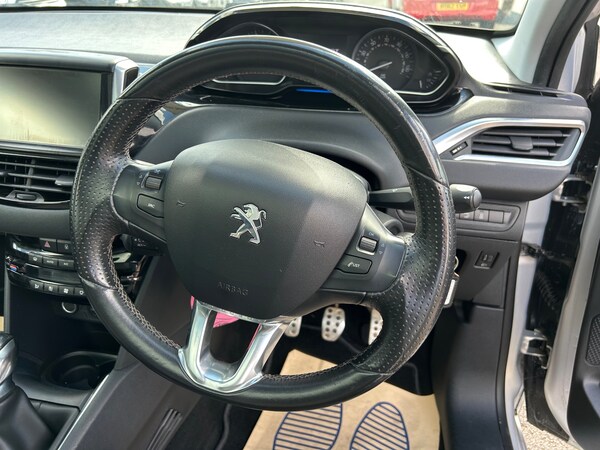 Used Peugeot 208 2013 for sale - 73908348: Photo 13