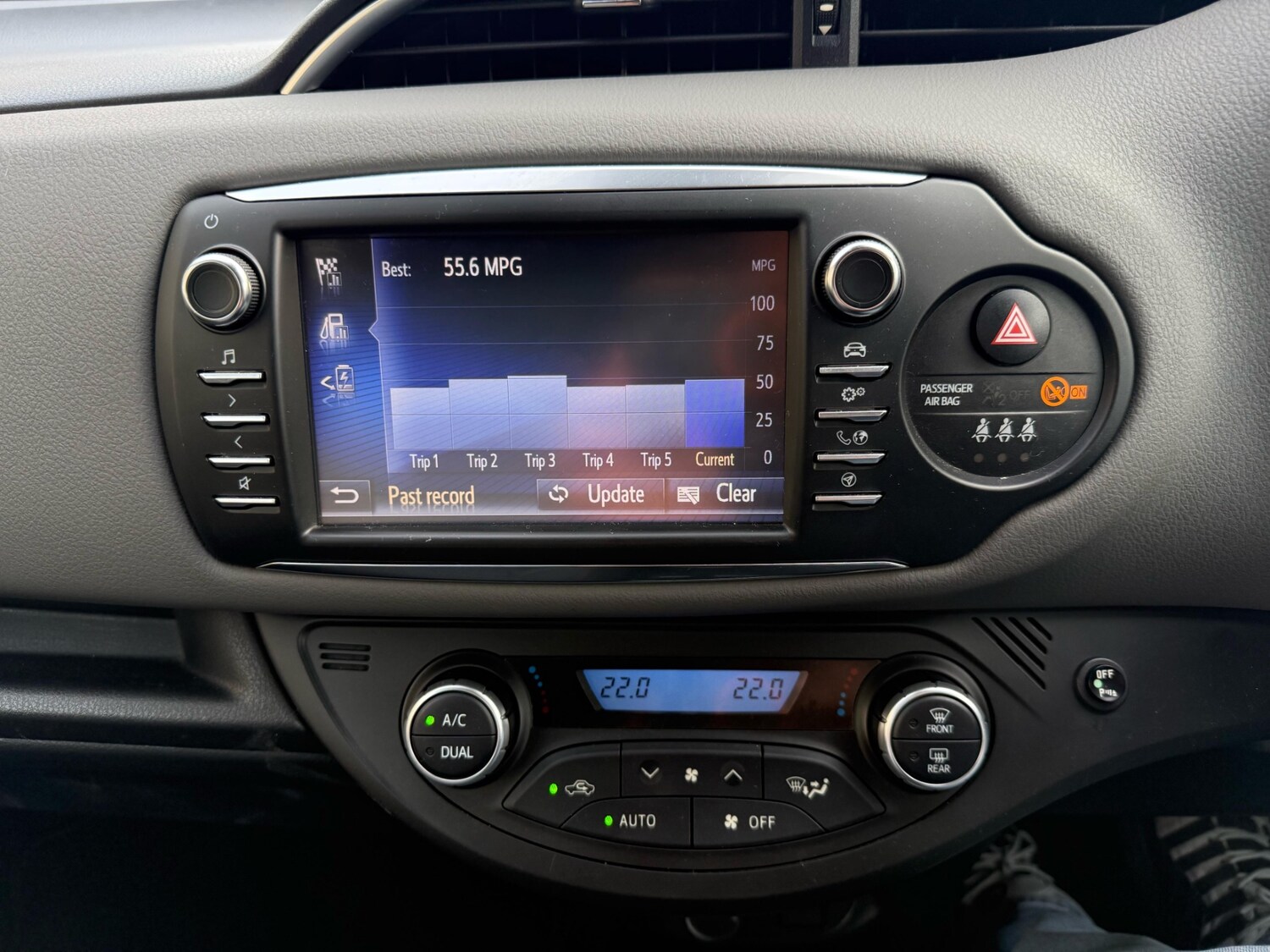 Used Toyota Yaris 2018 for sale - 77729044: Photo 12