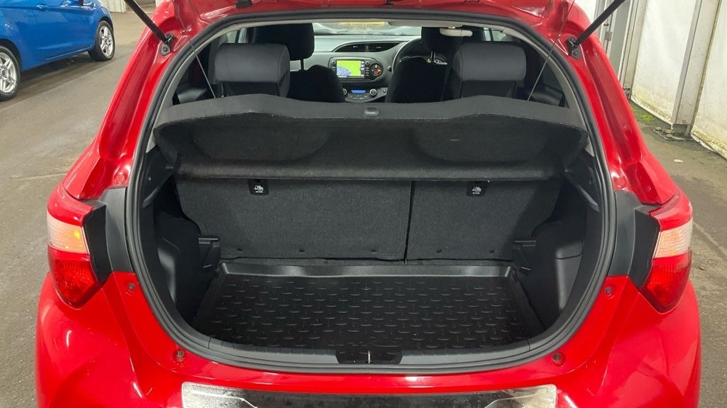 Used Toyota Yaris 2018 for sale - 77729044: Photo 6