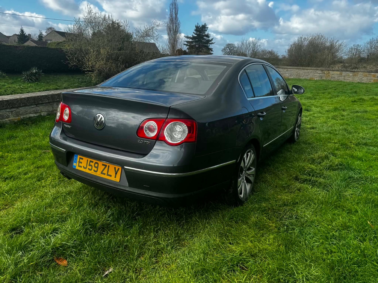 Used Volkswagen Passat 2009 for sale - 77888246: Photo 2