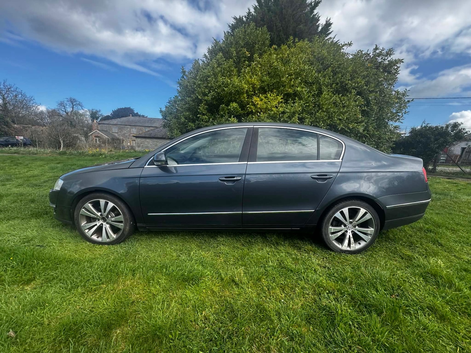 Used Volkswagen Passat 2009 for sale - 77888246: Photo 5