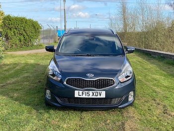 Kia Carens feature image