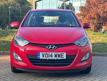 Used Hyundai i20 2014 for sale - 76584025: Photo