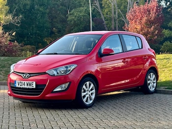Used Hyundai i20 2014 for sale - 76584025: Photo