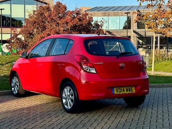 Used Hyundai i20 2014 for sale - 76584025: Photo