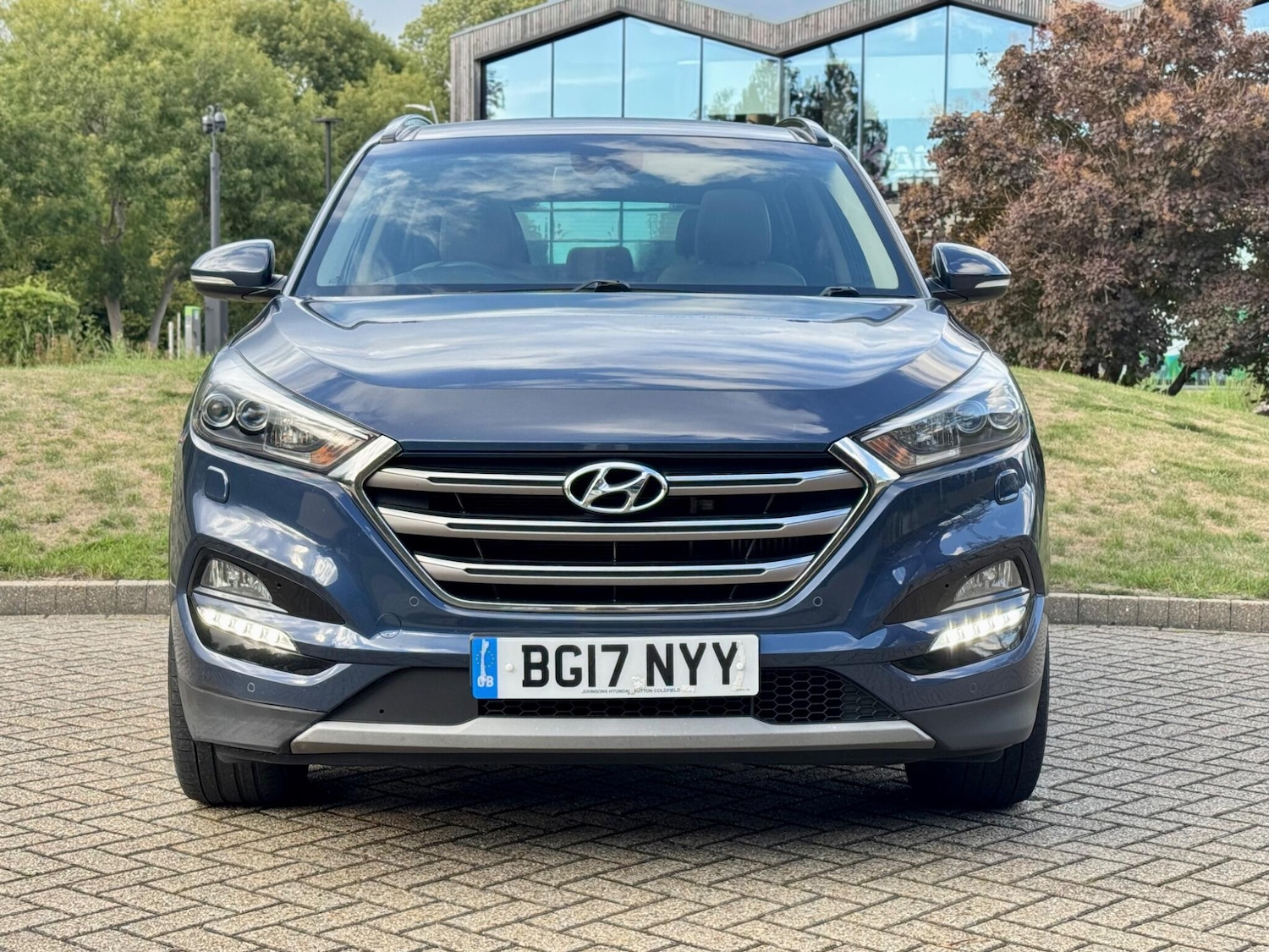 Used Hyundai TUCSON 2017 for sale - 76377310: Photo 2