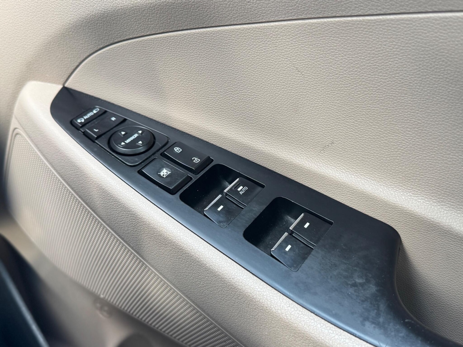 Used Hyundai TUCSON 2017 for sale - 76377310: Photo 28
