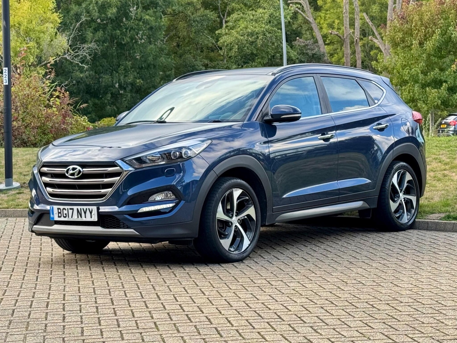 Used Hyundai TUCSON 2017 for sale - 76377310: Photo 3