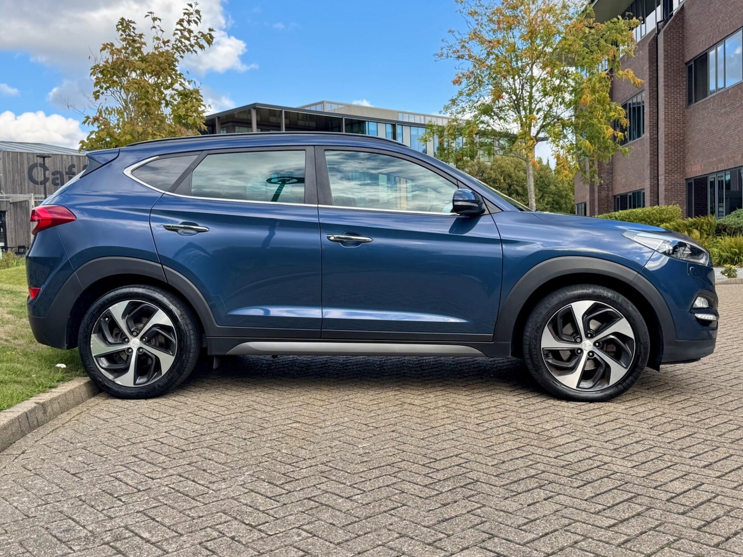 Used Hyundai TUCSON 2017 for sale - 76377310: Photo 7
