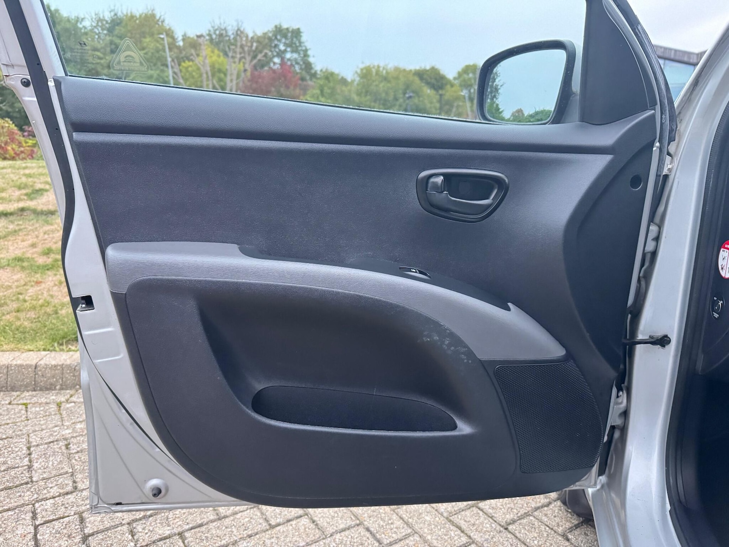 Used Hyundai i10 2010 for sale - 76378049: Photo 16
