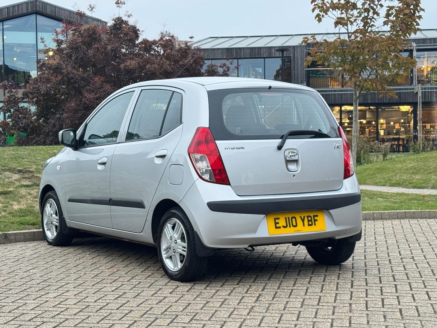Used Hyundai i10 2010 for sale - 76378049: Photo 5