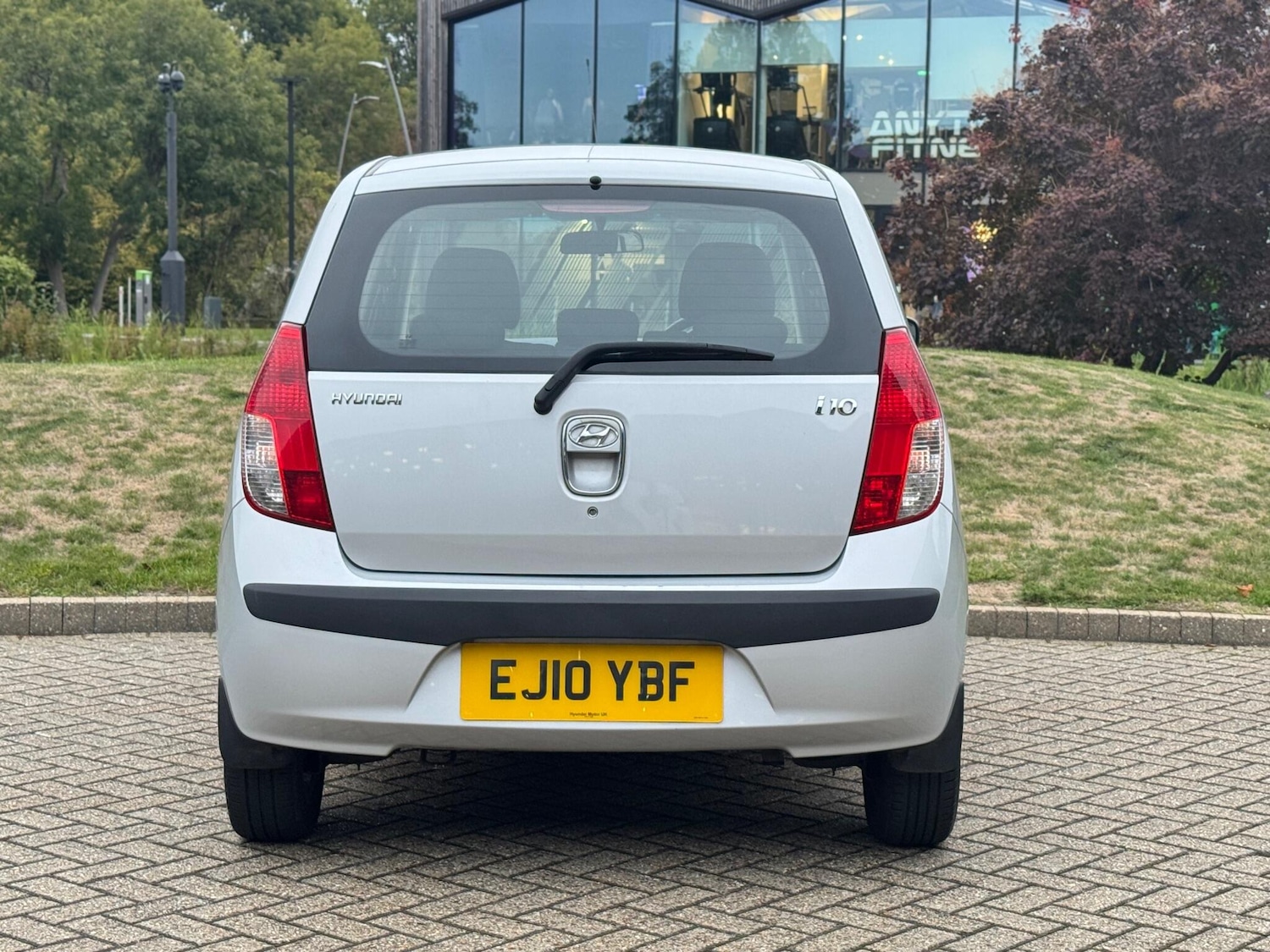 Used Hyundai i10 2010 for sale - 76378049: Photo 7
